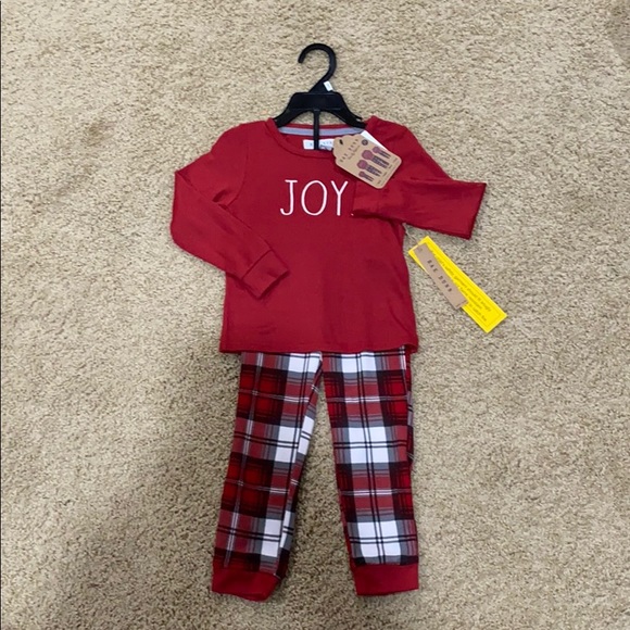 Rae Dunn Pajamas Nwt Rae Dunn Joy Matching Family Holiday Pajamas